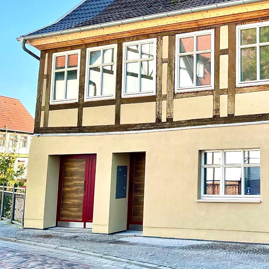 Stilvolle, Zentrale Ferienwohnung Bocksbruecke Mit Parkplatz Salzwedel Esterno foto
